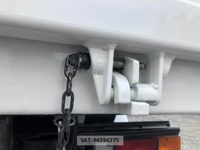Mitsubishi CANTER 2017-01 8229178-4