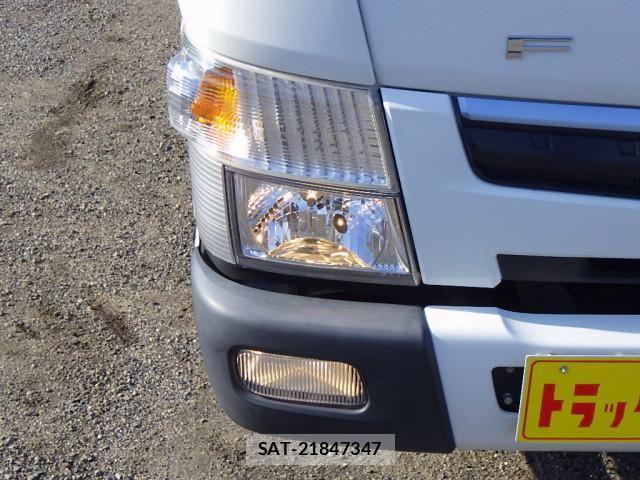Mitsubishi CANTER 2019-02 8229186-26