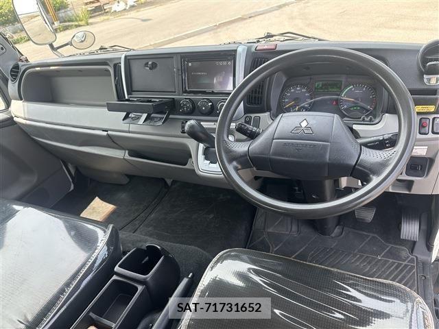 Mitsubishi CANTER 2018-06 8229152-1