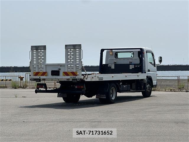 Mitsubishi CANTER 2018-06 8229152-2