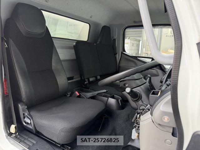 Mitsubishi CANTER 2019-08 8229149-16