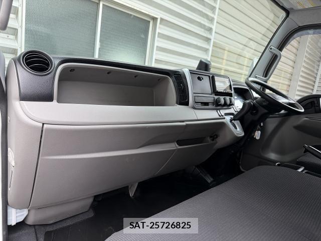 Mitsubishi CANTER 2019-08 8229149-21