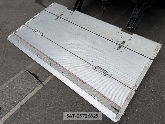 Mitsubishi CANTER 2019-08 8229149-6