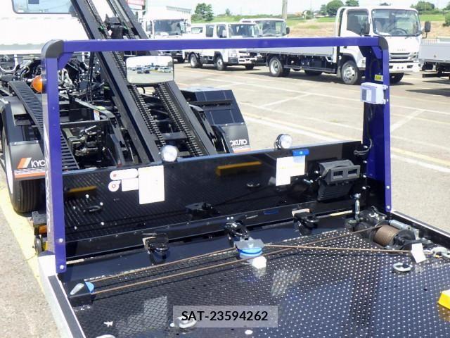 Mitsubishi CANTER 2025-12 8229124-9