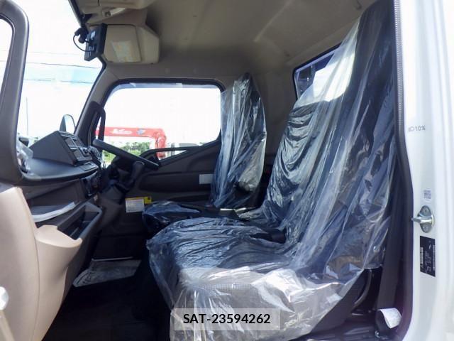 Mitsubishi CANTER 2025-12 8229124-13