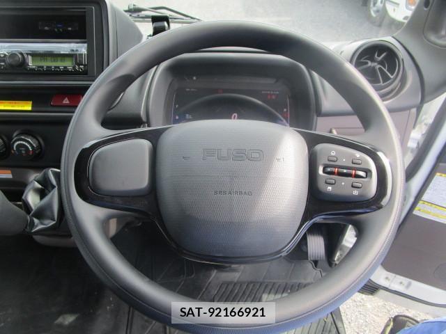 Mitsubishi CANTER 2025-11 8229121-9