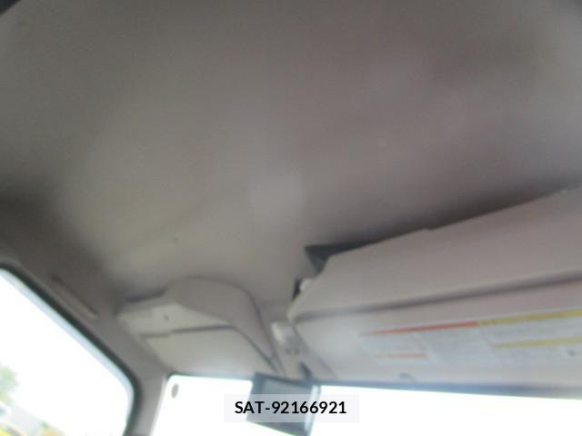 Mitsubishi CANTER 2025-11 8229121-18