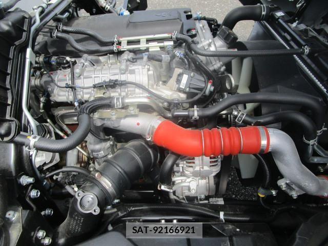 Mitsubishi CANTER 2025-11 8229121-23