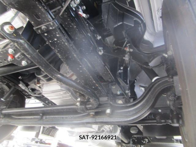 Mitsubishi CANTER 2025-11 8229121-26