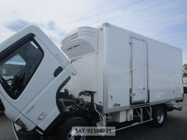 Mitsubishi CANTER 2025-11 8229121-27