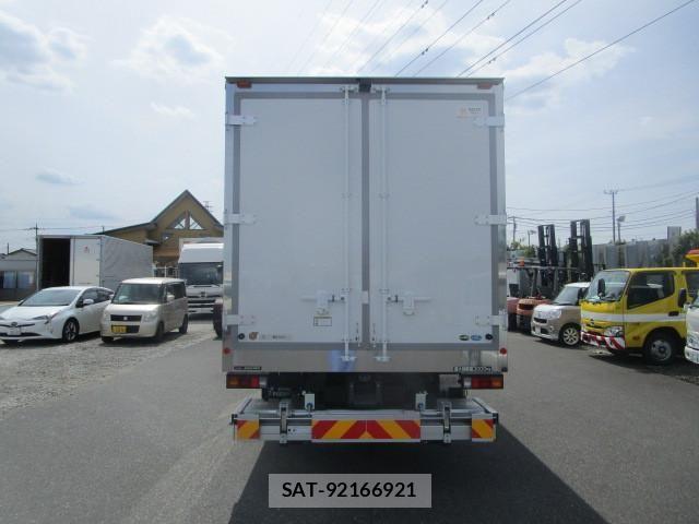 Mitsubishi CANTER 2025-11 8229121-5