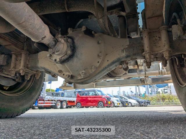 Mitsubishi CANTER 2016-12 8229166-17