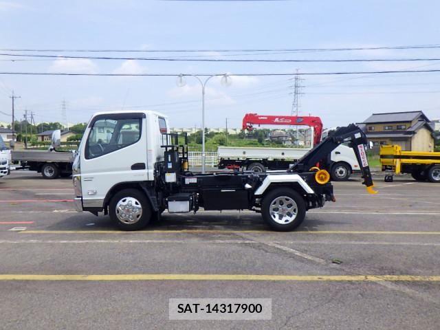 Mitsubishi CANTER 2024-07 8229129-19