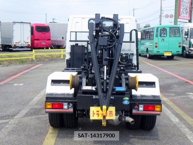 Mitsubishi CANTER 2024-07 8229129-21