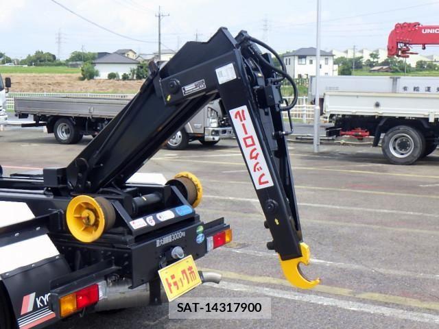 Mitsubishi CANTER 2024-07 8229129-22