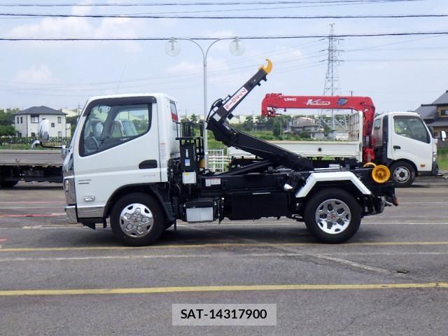 Mitsubishi CANTER 2024-07 8229129-3