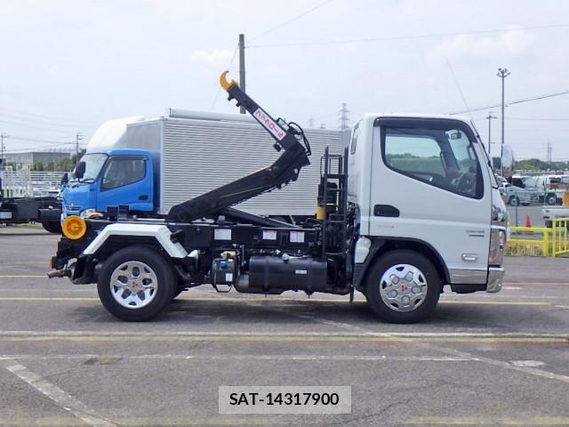 Mitsubishi CANTER 2024-07 8229129-4
