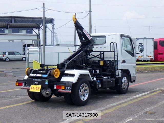 Mitsubishi CANTER 2024-07 8229129-7