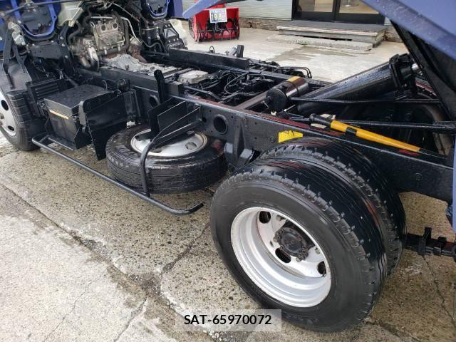 Mitsubishi CANTER 2013-03 8229185-22
