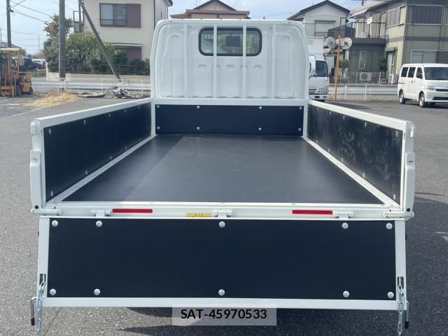 Mitsubishi CANTER 2025-09 8229145-11