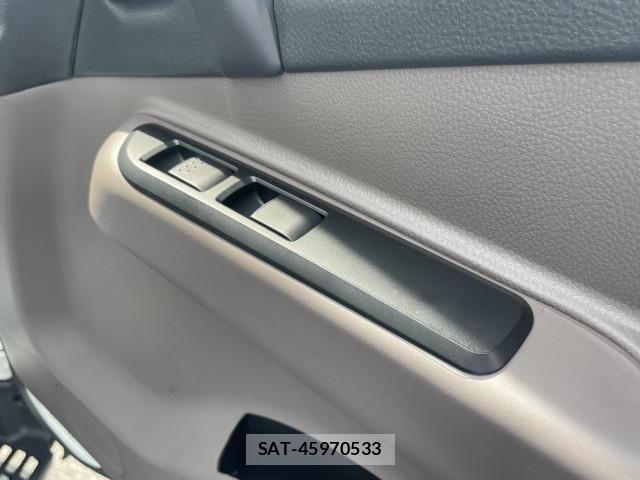 Mitsubishi CANTER 2025-09 8229145-16