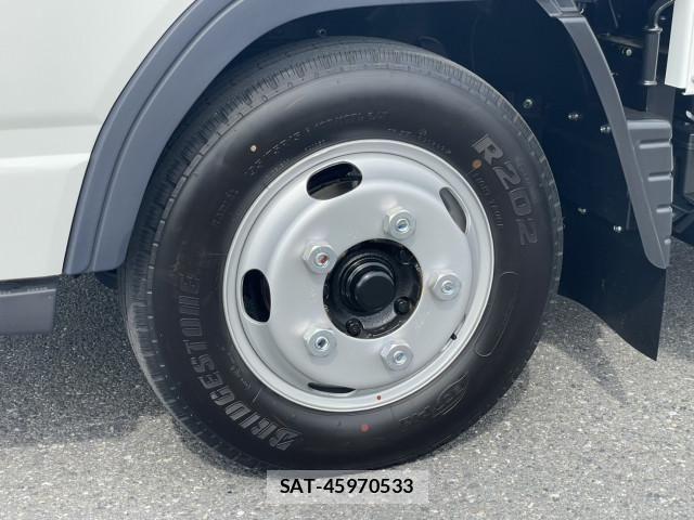 Mitsubishi CANTER 2025-09 8229145-8