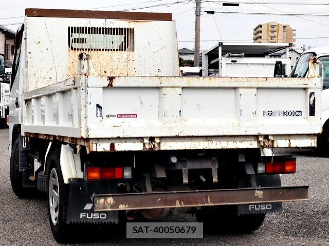 Mitsubishi CANTER 2017-04 8229159-1