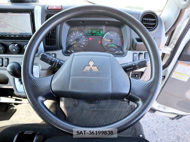 Mitsubishi CANTER 2020-01 8229190-3