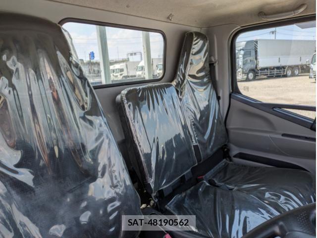 Mitsubishi CANTER 2020-02 8229184-25