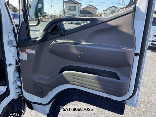 Mitsubishi CANTER 2025-10 8229146-10