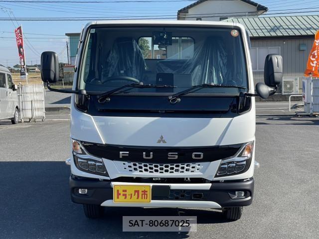 Mitsubishi CANTER 2025-10 8229146-1