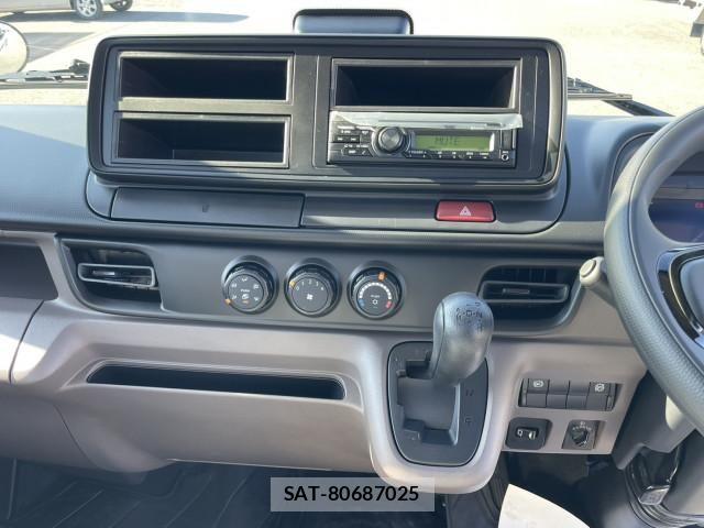 Mitsubishi CANTER 2025-10 8229146-19