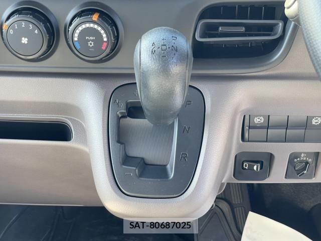 Mitsubishi CANTER 2025-10 8229146-24