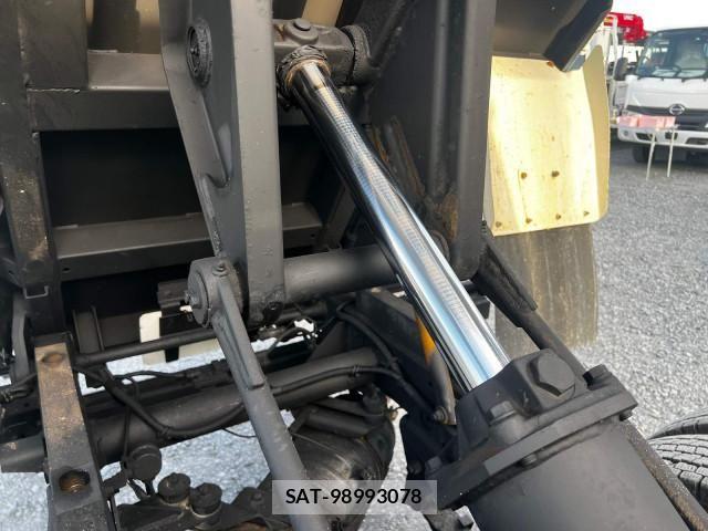 Mitsubishi CANTER 2019-07 8229189-14