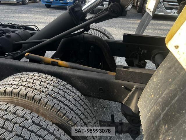 Mitsubishi CANTER 2019-07 8229189-16