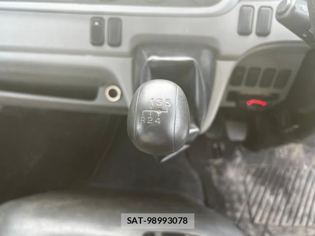 Mitsubishi CANTER 2019-07 8229189-25