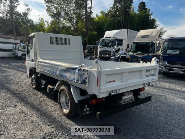 Mitsubishi CANTER 2019-07 8229189-4
