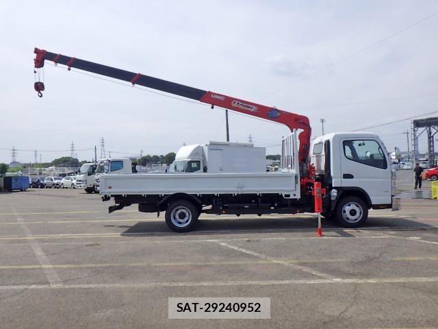 Mitsubishi CANTER 2017-02 8229130-4