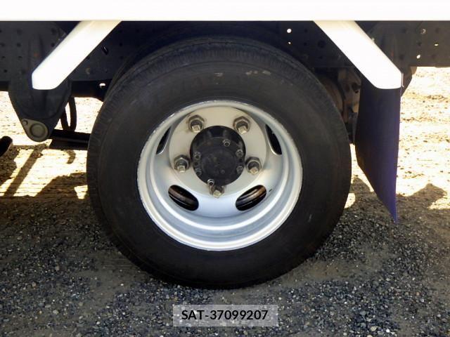 Mitsubishi CANTER 2018-03 8229173-18
