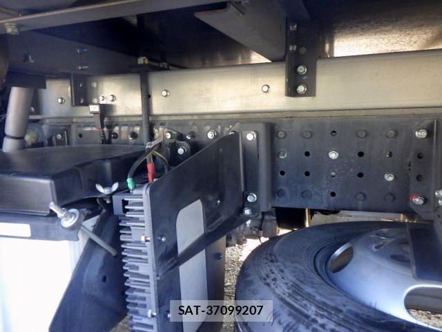 Mitsubishi CANTER 2018-03 8229173-21