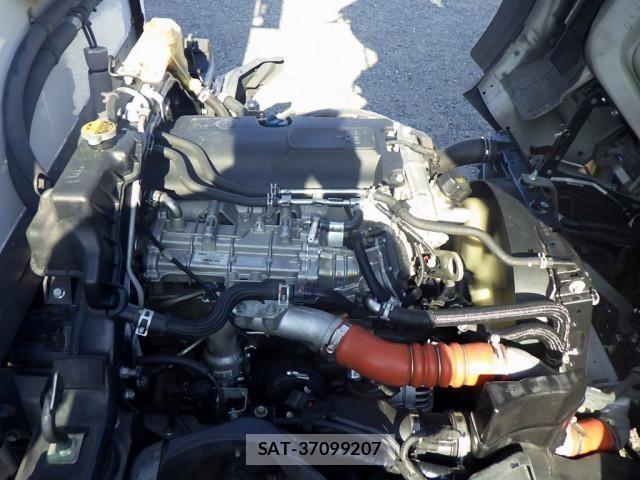 Mitsubishi CANTER 2018-03 8229173-23