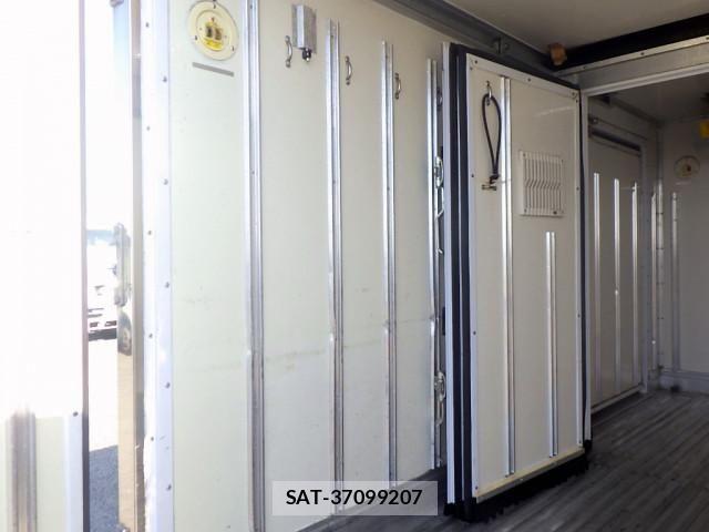 Mitsubishi CANTER 2018-03 8229173-25