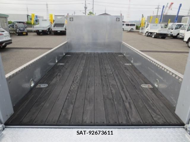 Mitsubishi CANTER 2024-08 8229144-9