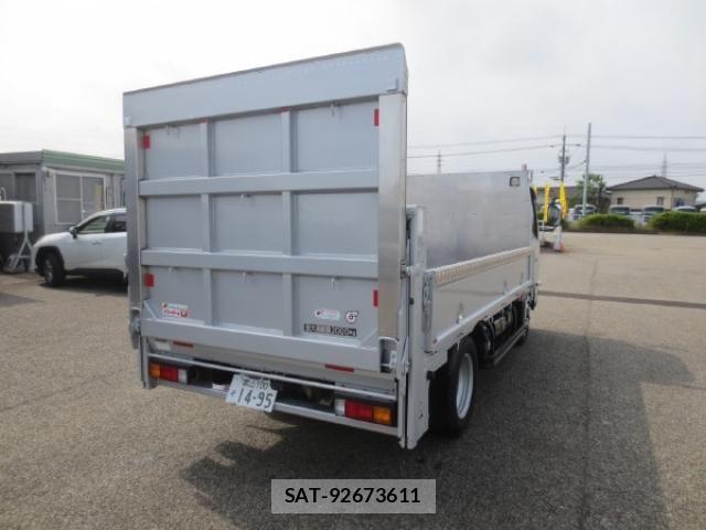 Mitsubishi CANTER 2024-08 8229144-3