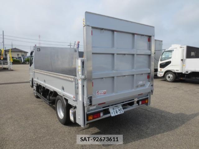 Mitsubishi CANTER 2024-08 8229144-4