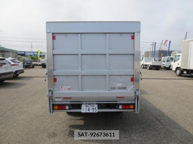 Mitsubishi CANTER 2024-08 8229144-6