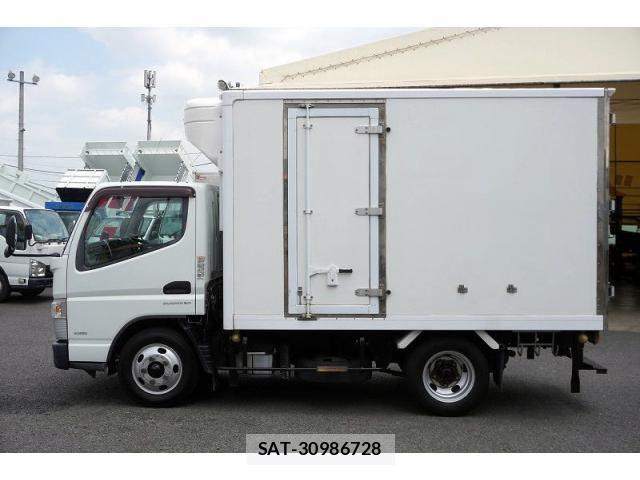 Mitsubishi CANTER 2018-07 8229174-2