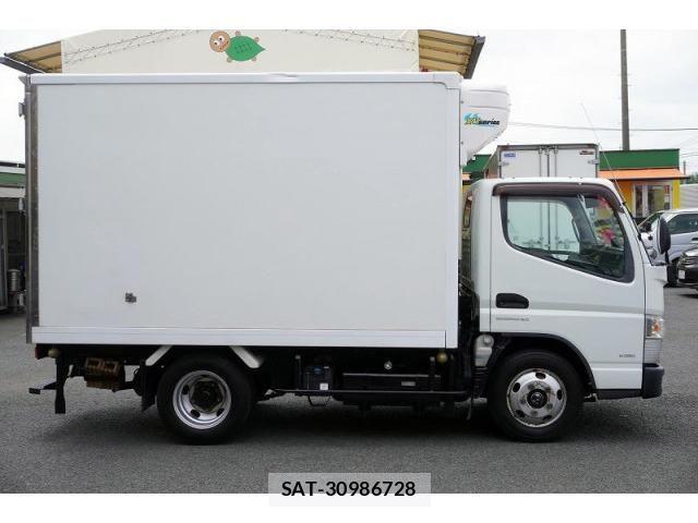 Mitsubishi CANTER 2018-07 8229174-4