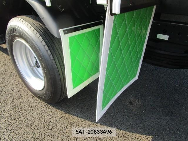 Mitsubishi CANTER 2024-10 8229133-10