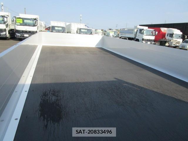 Mitsubishi CANTER 2024-10 8229133-17
